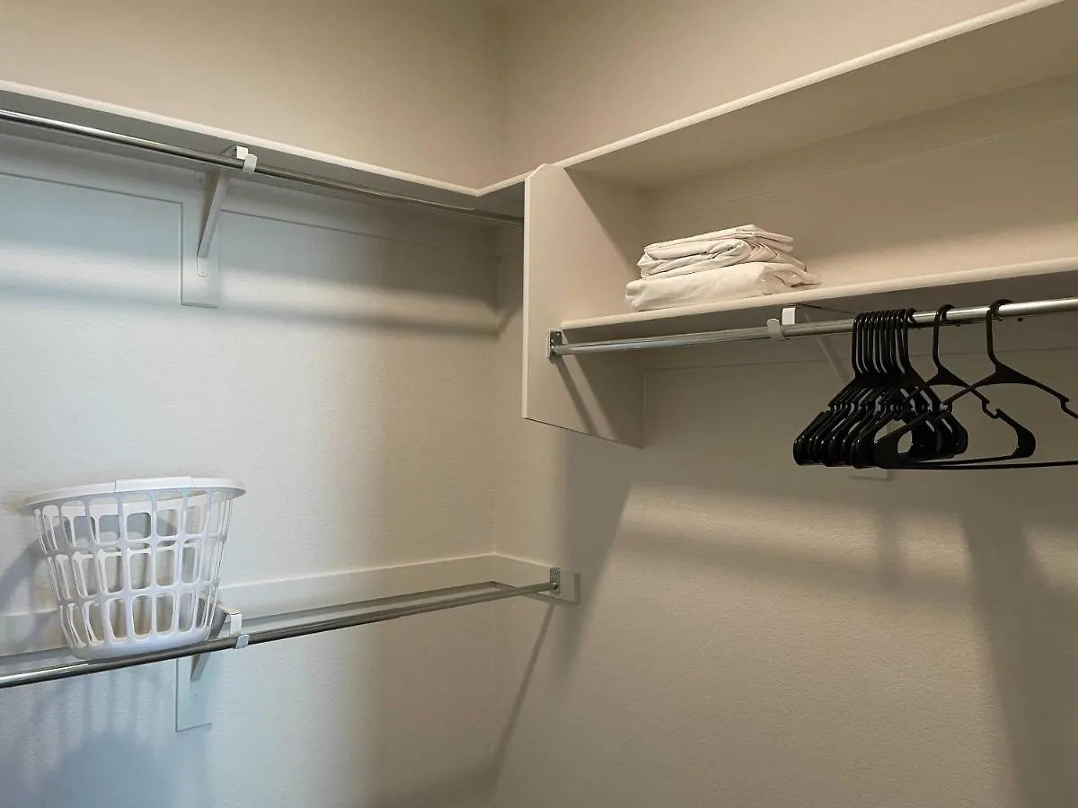Stay Gia New Modern 2 Bedroom Apartment With Swimming Pool & Gym At Grayson Place Goodyear United States